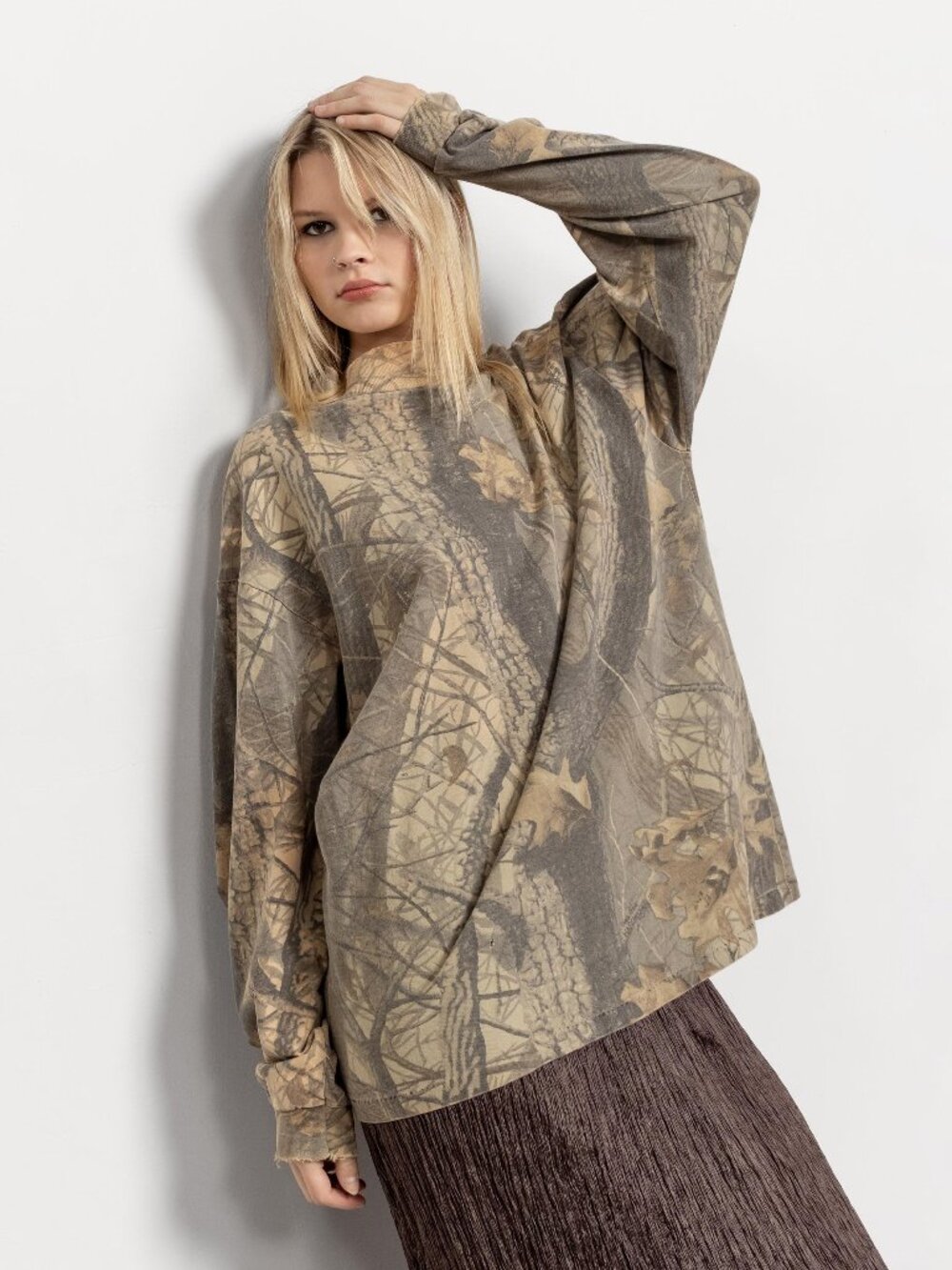 Vintage Camo T-Shirt: Ripped Tees Cotton Knit (Large)
